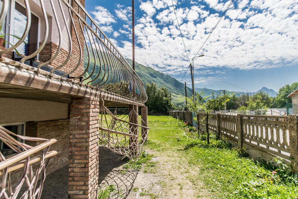 Guest House 15 Kazbegi Eksteriør billede